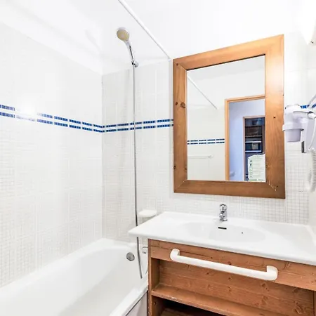 Apartment Rond Point Des Pistes - Val Claret-22 By Interhome *